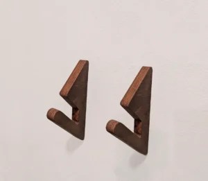 Colgador de madera QS